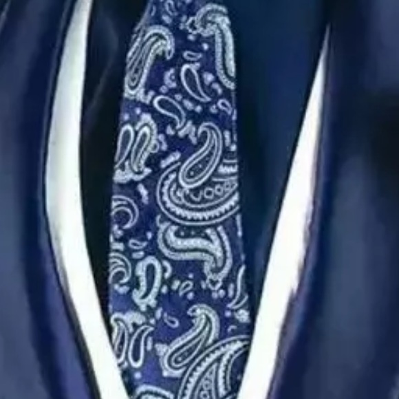 Meet your Posher, Raul - Picture 3 of 3